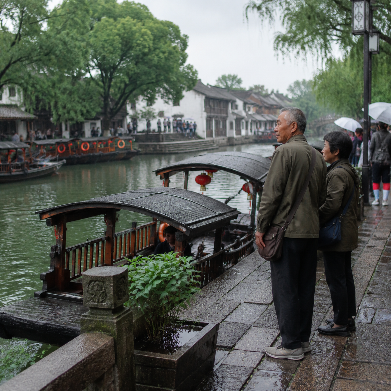 和爸爸在周庄躲雨的半天,我第一次发现他其实比我更会旅行 | A Rainy Half Day in Zhouzhuang with My Father Showed Me He Was Better at Traveling Than I Was