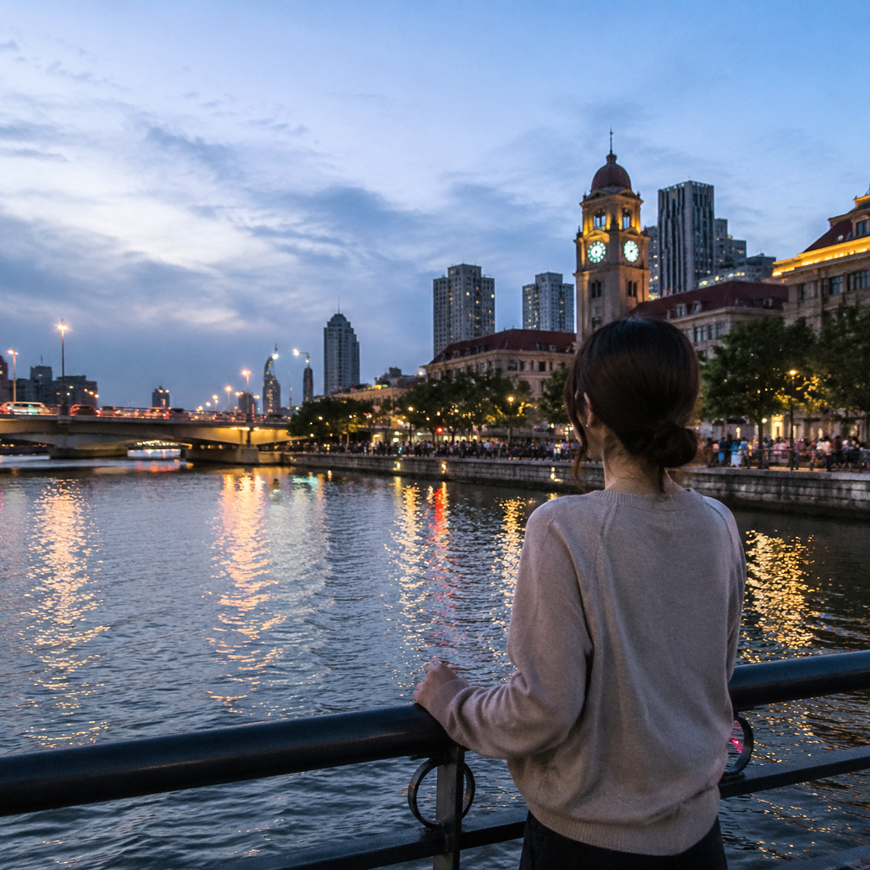 天津海河边的傍晚,不适合用打卡速度走完 | An Evening by Tianjin’s Haihe River Is Not for Check-In Speed