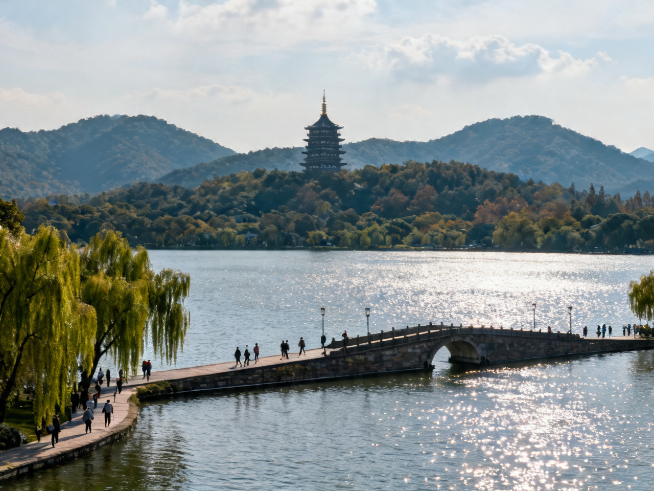 杭州西湖：人间天堂