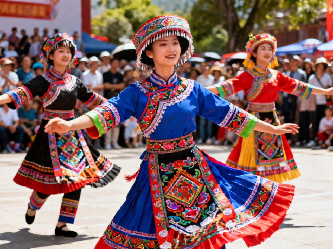 走进中国56个民族：旅行者的少数民族文化指南 | Exploring China's 56 Ethnic Groups: A Traveler's Guide to Minority Cultures