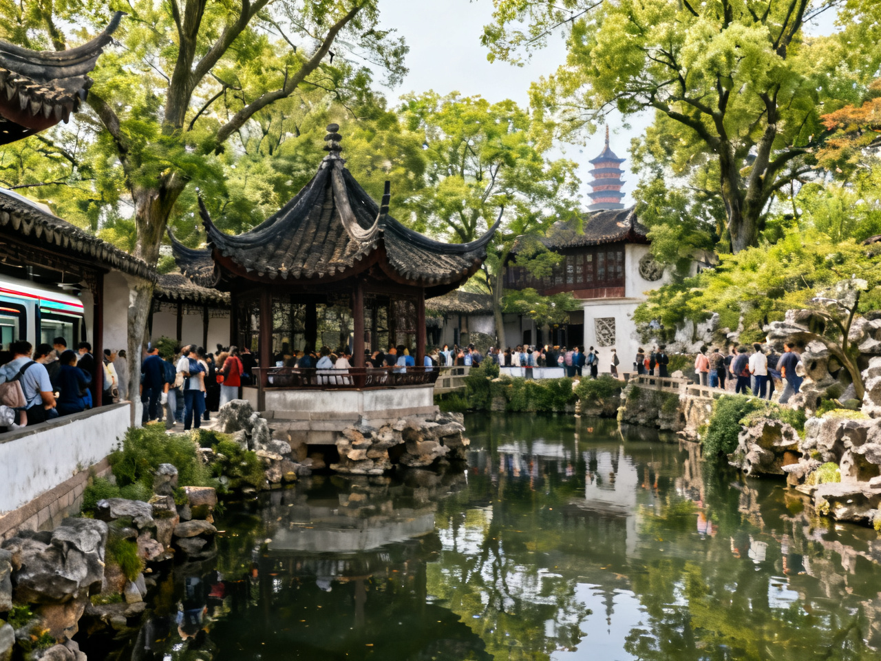 上海到苏州两天慢线：园林、评弹和夜船都不赶 | Shanghai to Suzhou in Two Slow Days: Gardens, Pingtan, and Night Boats