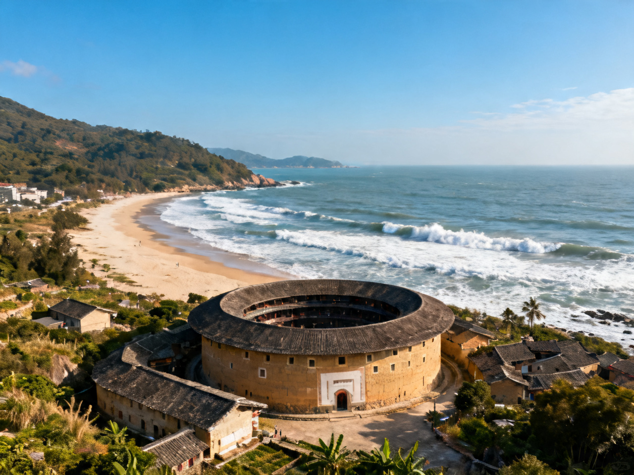 福建土楼与海岸线7日游 | 7-Day Fujian Tulou & Coastline Tour